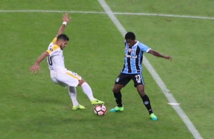 miller-bolanos-gremio-29-04-2017.jpg